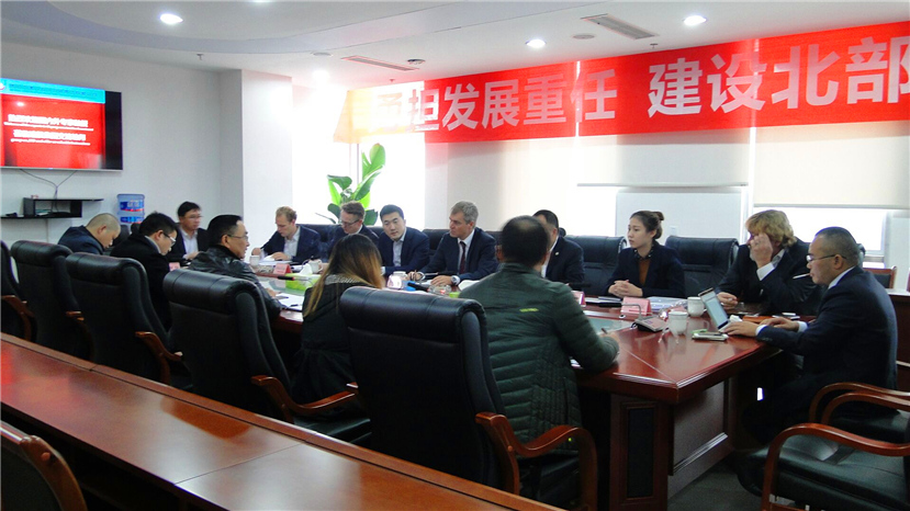 成都天翔環(huán)境與德國(guó)歐綠?？腿藖?lái)集團(tuán)洽談